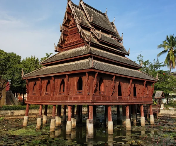 Wat Thung Si Muang
